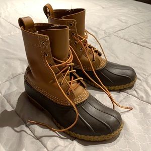 L.L. Bean classic duck boot 8”, size 7